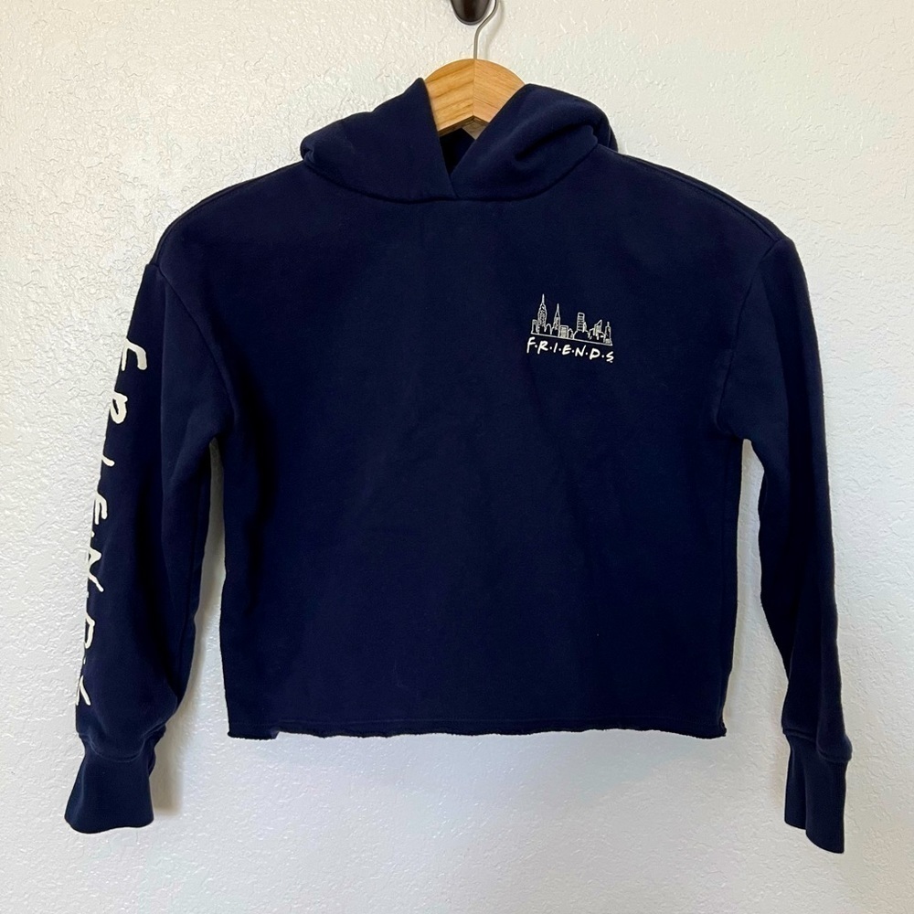 2/$30 Girl’s Gap Teen Friends Navy cropped hoodie sweatshirt SZ M 8